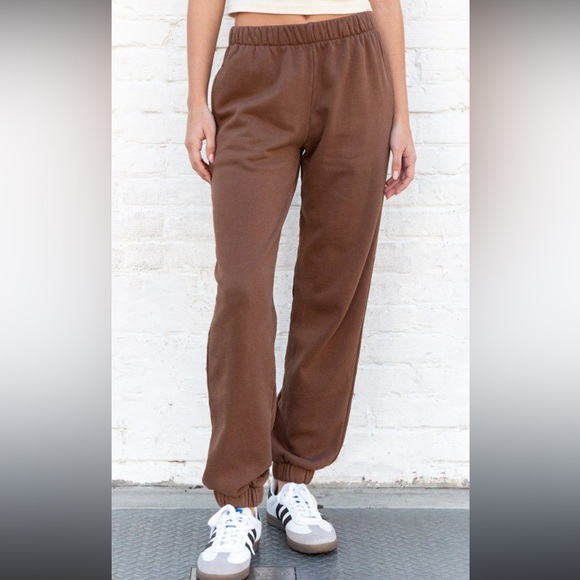 Brandy Melville Pants - Brandy Melville Rosa Soft Sweatpants